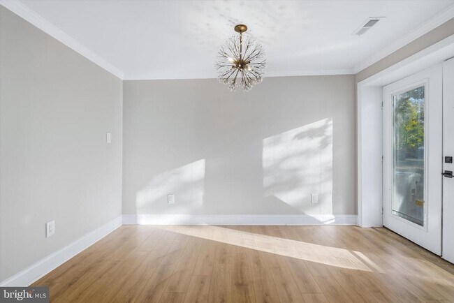 Building Photo - 906 Washington Ave