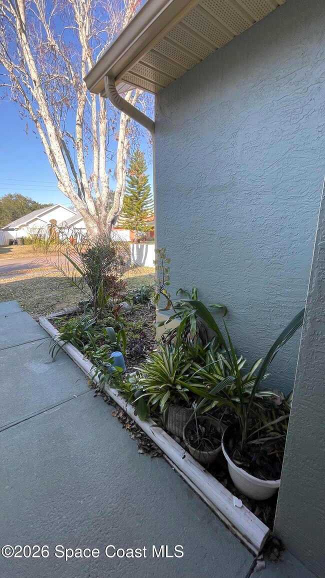 Building Photo - 2555 Street Pauls Dr