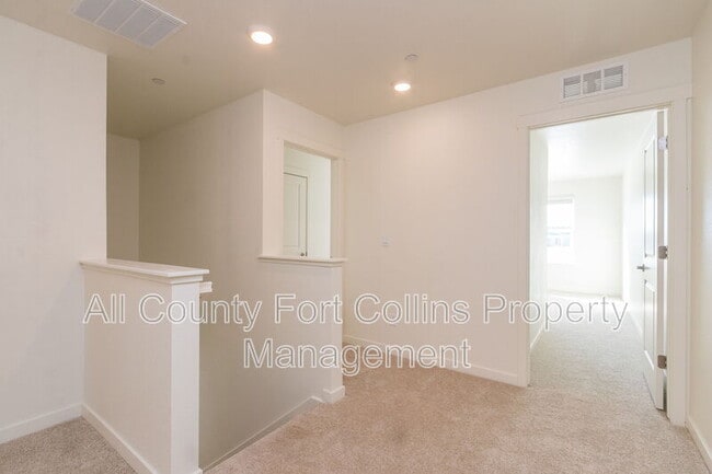 Building Photo - 1758 Knobby Pne Dr