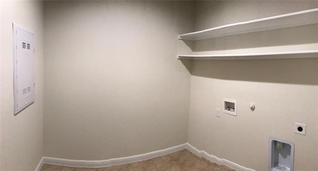 Building Photo - 216 Sunken Meadow Ct