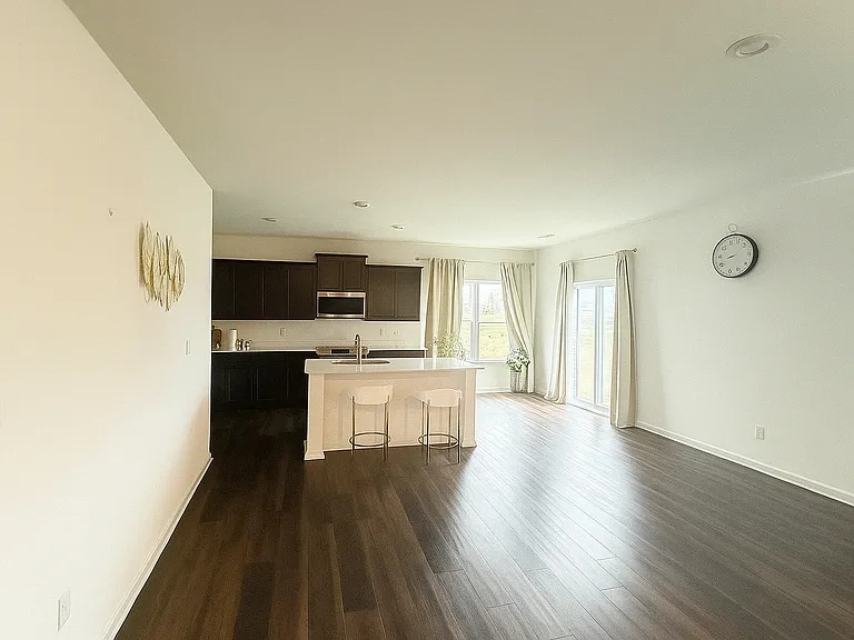 Building Photo - 4378 Ashworth Ln