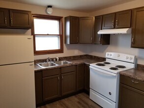 Building Photo - eld200