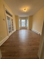 Building Photo - 244 6th Ave W