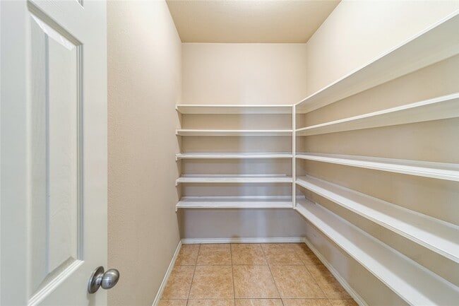 Building Photo - 7416 Coronado Ave