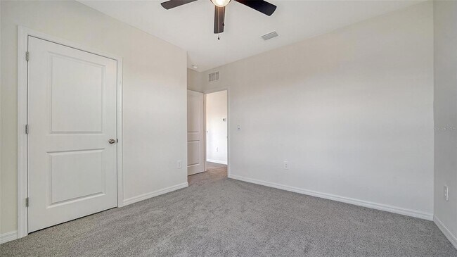 Building Photo - 12728 Lateral Root Dr