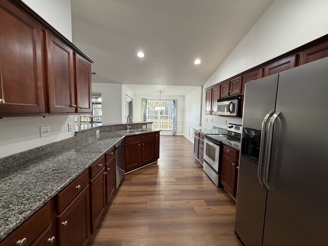 Building Photo - 1863 New Castle Dr