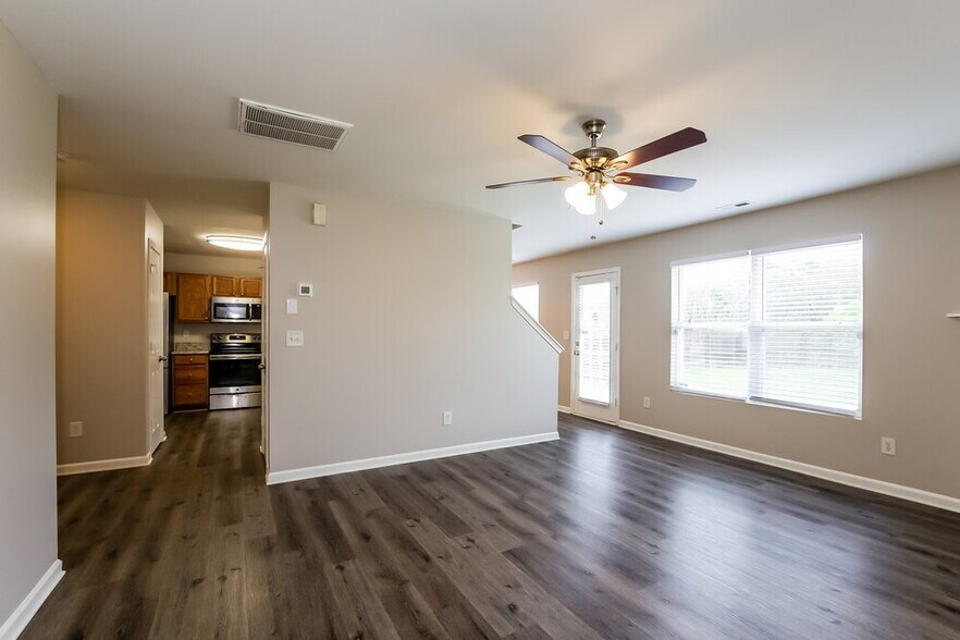 Building Photo - 717 Aberdeen Glen Pl