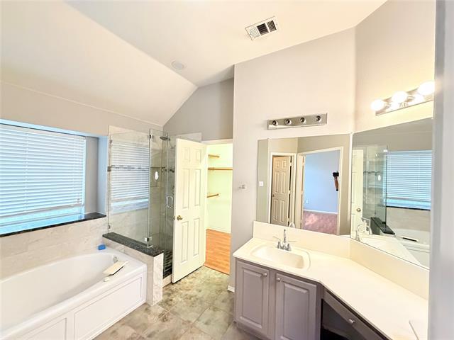 Building Photo - 301 Mimosa Dr