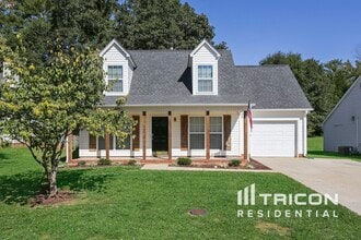 Building Photo - 105 Great Oaks Way