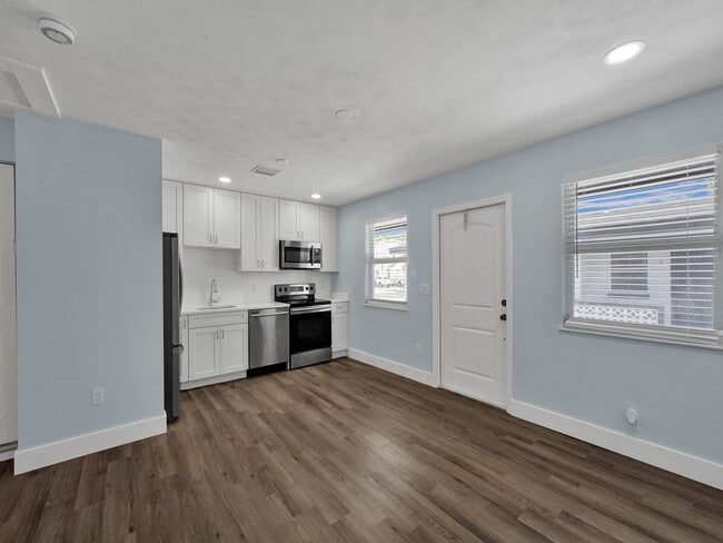 Building Photo - 338 Walton Blvd