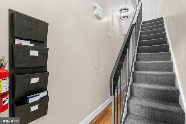 Primary Photo - 1932 15th St NW