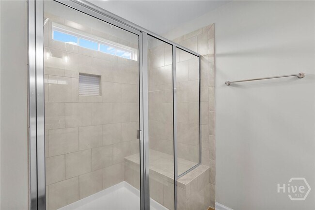 Building Photo - 235 Sonoma Dr