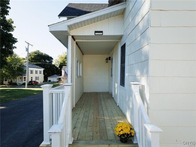 Building Photo - 435 S Hamilton St