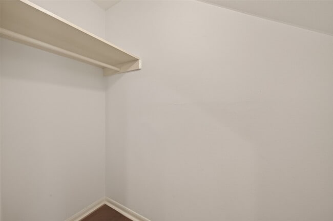 Building Photo - 2710 Mason St