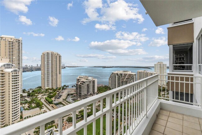 Building Photo - 801 Brickell Key Blvd