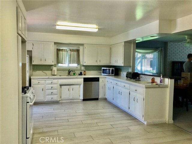 Building Photo - 5461 Bonanza Dr