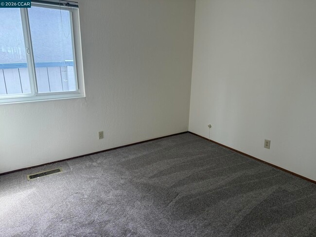 Building Photo - 585 Mt Dell Dr