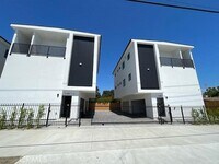 Building Photo - 11451 Victory Blvd