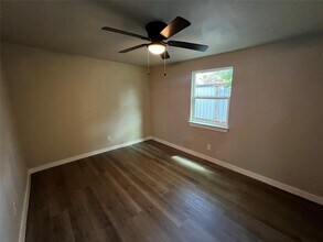 Building Photo - 1801 Norlinda St