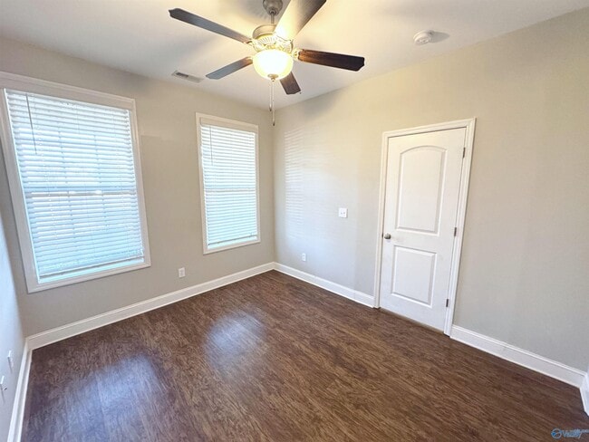 Building Photo - 120 James Parcus Cir