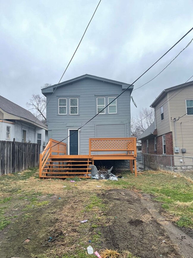 Building Photo - Huge 4 Bedroom house for rent !!!!!!