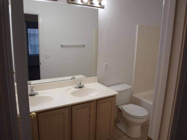 Building Photo - 15007 W Evening Star Trail