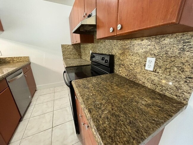 Building Photo - 11592 NW 43rd Ct