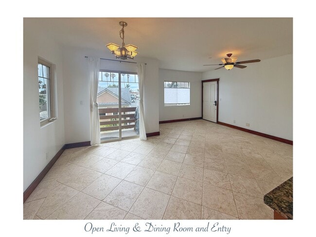 Building Photo - Pet friendly three-story townhouse-style c...
