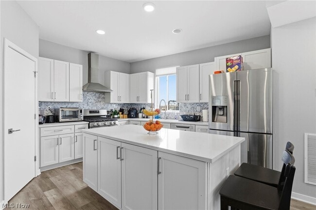 Building Photo - 402 Jefferson Ave