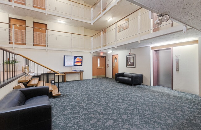 Building Photo - 29 Concord Ave