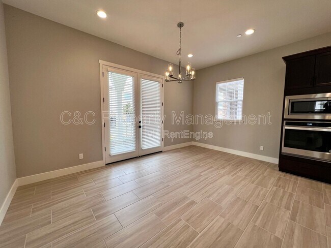 Building Photo - 476 Lassen Wy