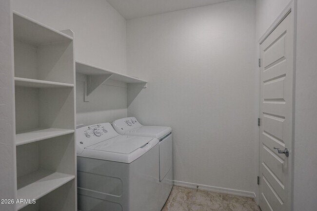 Building Photo - 26134 N 170th Ave