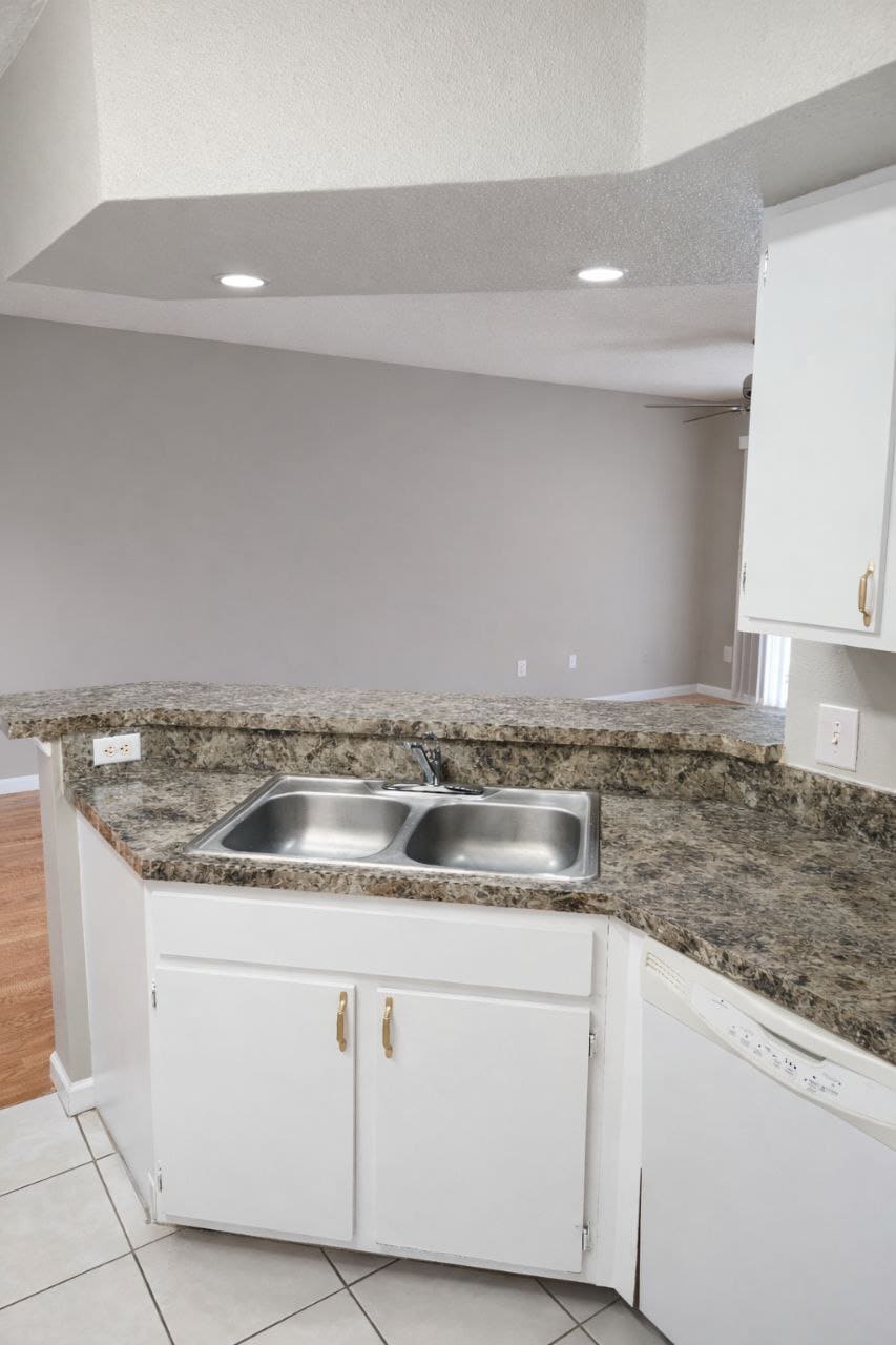 Building Photo - 12500 Crest Springs Ln