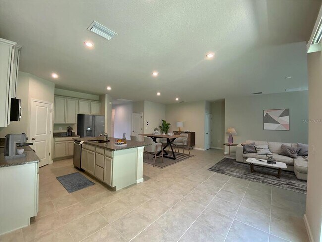 Building Photo - 18236 Hunters Meadow Walk