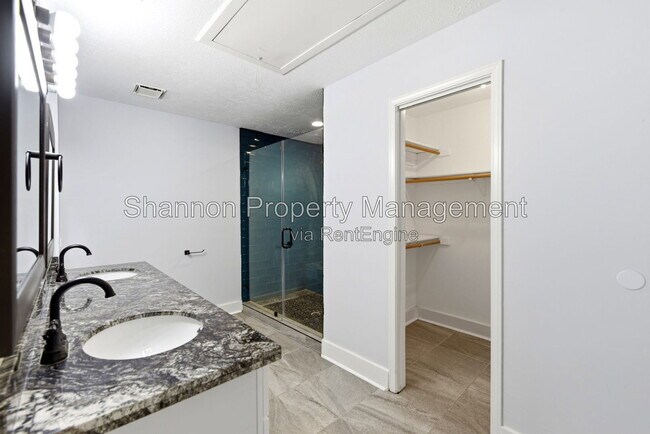 Building Photo - 16625 Ivy Grove Dr