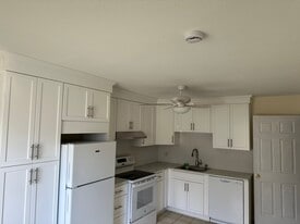 Building Photo - 127 New Britain Ave