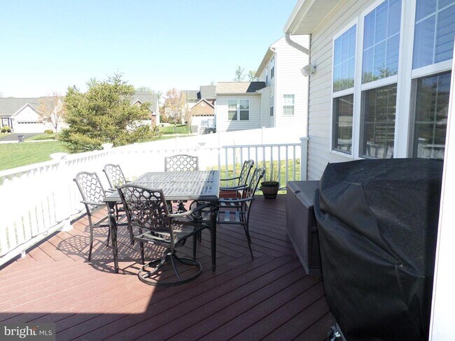 Building Photo - 16318 Boatswain Cir