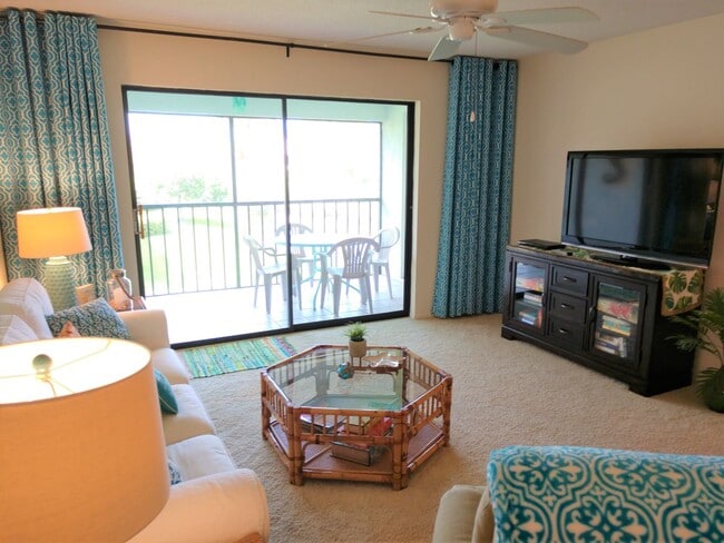 Building Photo - Seasonal Short-Term 2-Bedroom 2-Bathroom 2nd Floor Condo located at Mission Lakes!