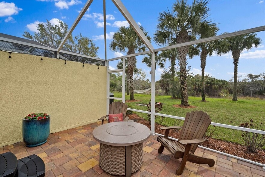 Building Photo - 2121 Burgos Dr