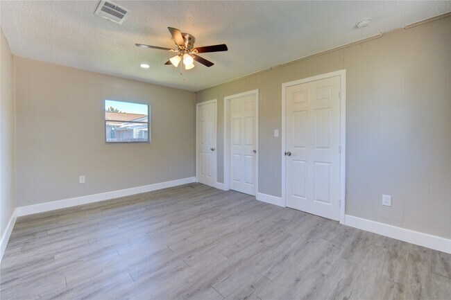 Building Photo - 3020 2nd Ave N