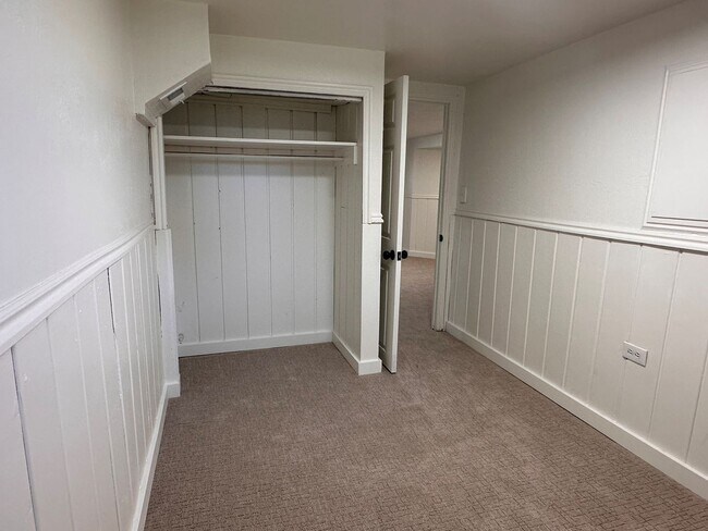 Building Photo - Completely Remodeled 4 Bedroom Home