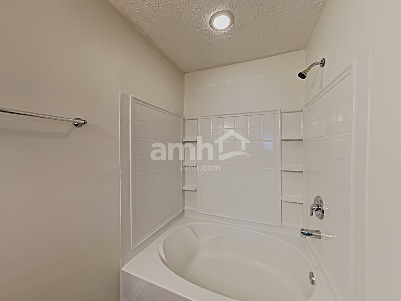 Building Photo - 3429 Boxelder Way