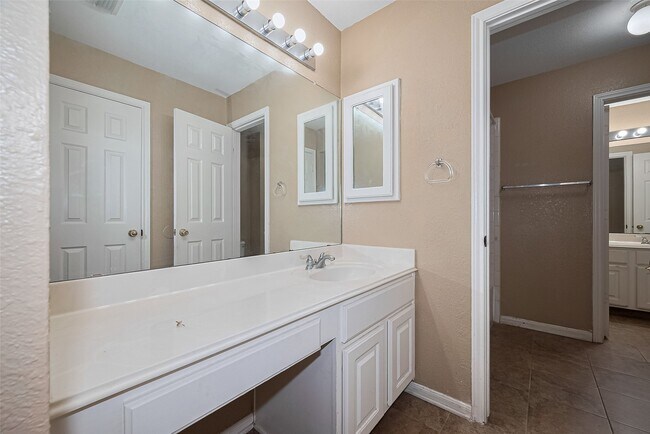 Building Photo - 4222 Merriweather St