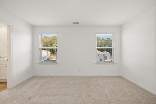 Building Photo - 458 Red Dragon Dr