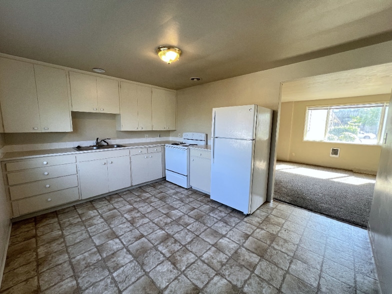 Building Photo - 810 NW 23rd St