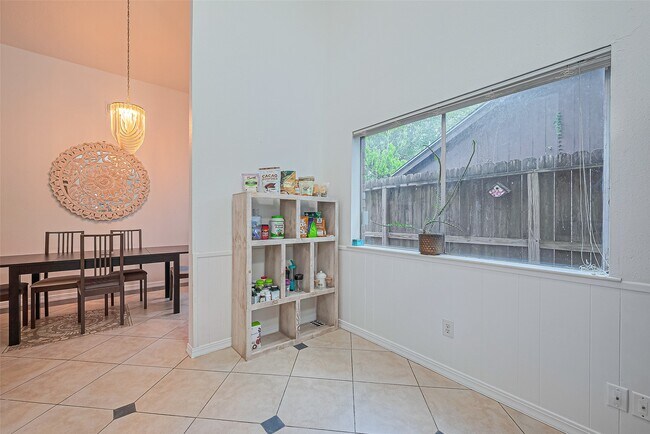 Building Photo - 8018 Zimmermann Dr