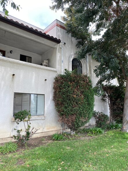 Building Photo - 4045 W 182nd St