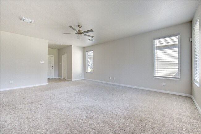 Building Photo - 2215 Emerald Diamond Ct