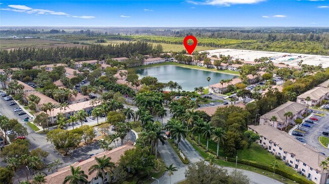 Building Photo - 2930 SE 12th Rd