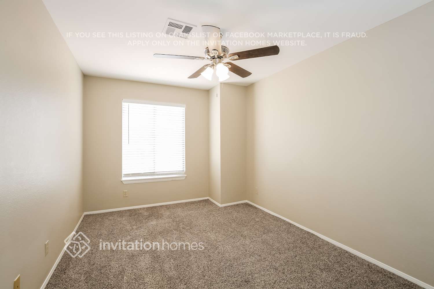 Building Photo - 7312 Queen Palm Dr